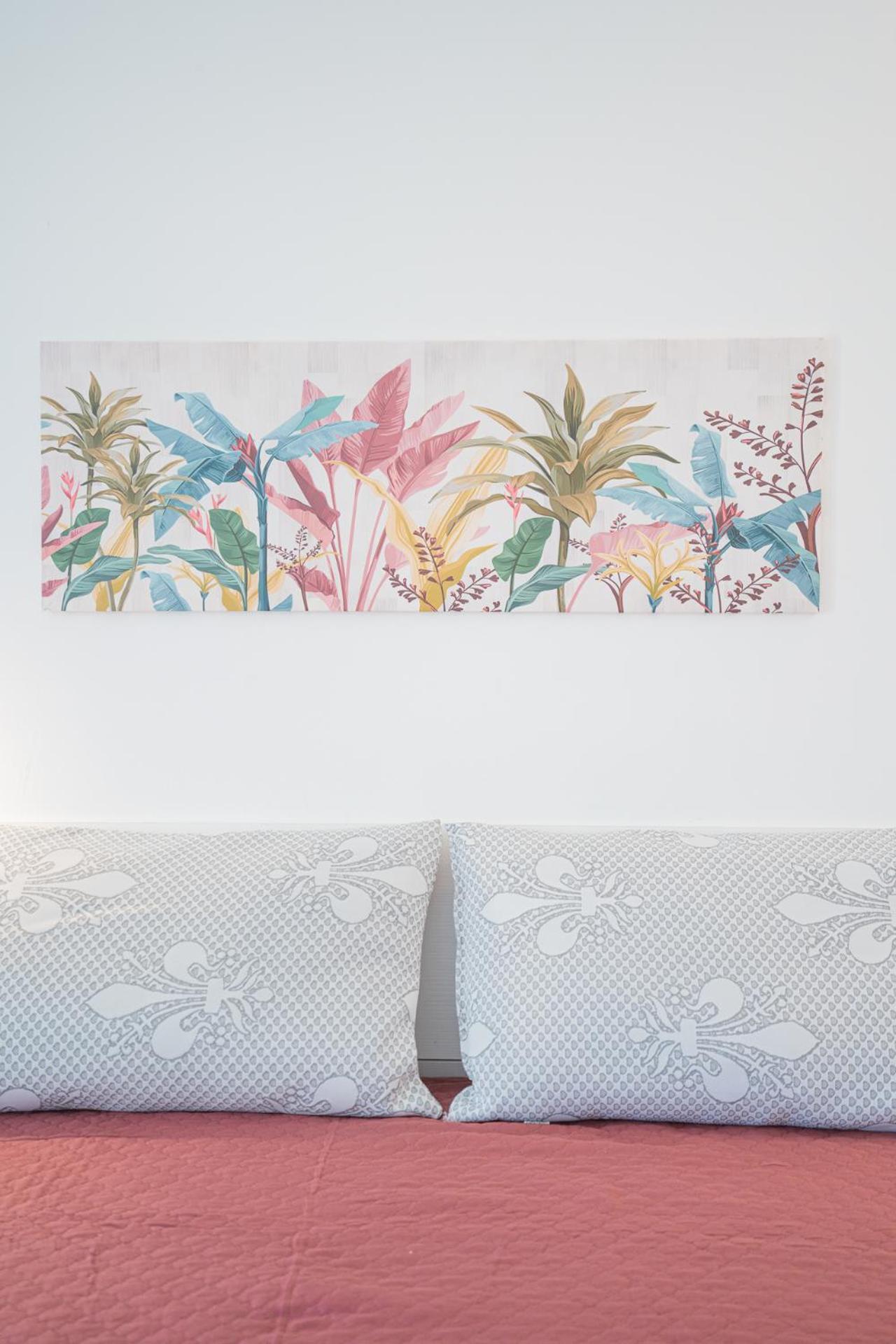 Ambra Holiday Rooms - Rooms & Beach Сан Теодоро Екстериор снимка